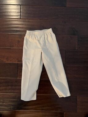 Van Heusen Cream Elastic-Waist Shorts